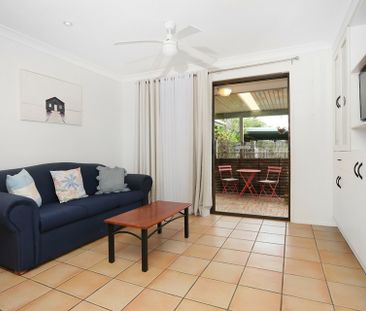 GRANNY FLAT INC ELECTRICITY, WATER, INTERNET AND SOME STREAMING SIT... - Photo 1