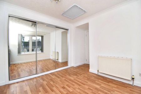 3 bedroom detached bungalow to rent - Photo 3