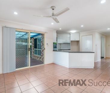 5 Todd CRT, Kearneys Spring QLD 4350 - House For Rent | Domain - Photo 2