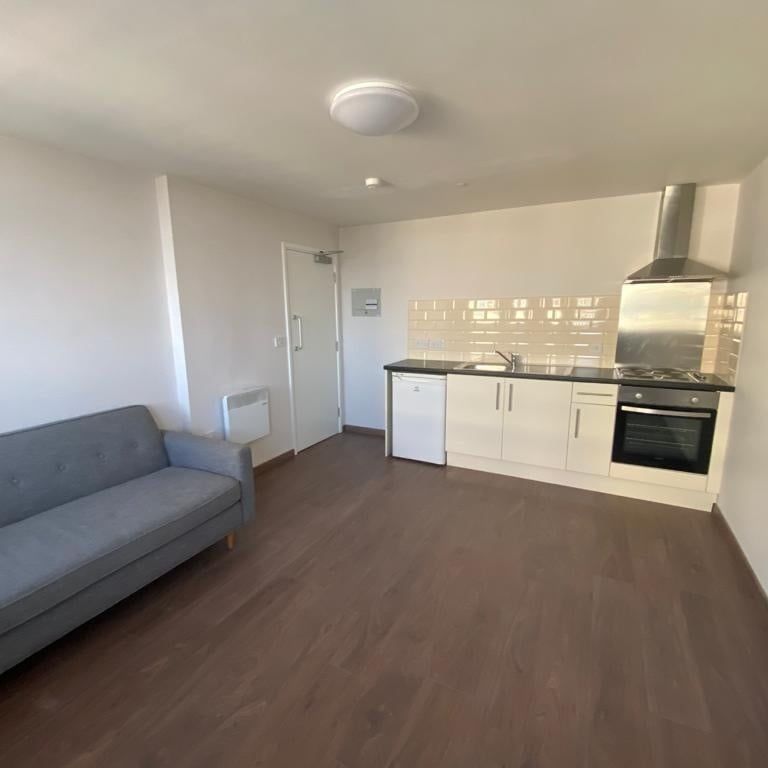 1 Bed Flat, Daniel House, L20 - Photo 1