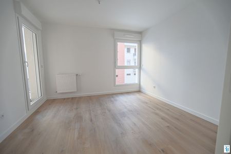Location Appartement 3 pièces 66m² ROUEN 76100 - Photo 4