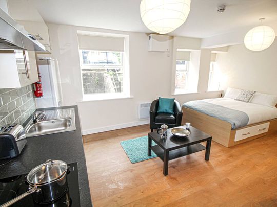 Apt 1, 47-49 East Parade - Photo 1