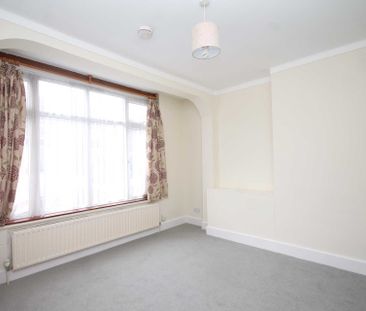 Price £1,000 pcm - Available 14/11/2025 - Unfurnished - Photo 1