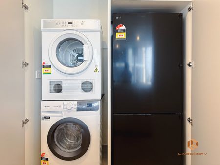 West Melbourne - Photo 3