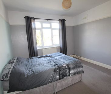 2 bed flat to rent in Pear Tree Court, Pear Tree Lane, Little Common - Photo 1