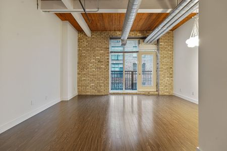 For Lease - 955 Queen Street Unit# 324, Toronto, Ontario - Photo 5