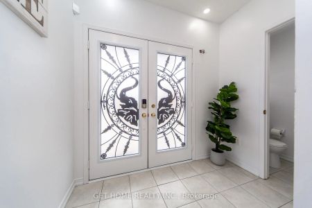 Detached Home For Lease | E9239530 - Photo 5