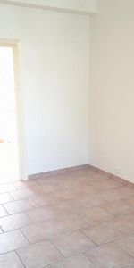 Location Appartement 1 pièce 27m² CANNES 06150 - Photo 3