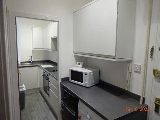 1 bedroom flat to rent - Photo 1