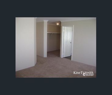 Spacious Family Home In Sought After Southern Suburb - Photo 3