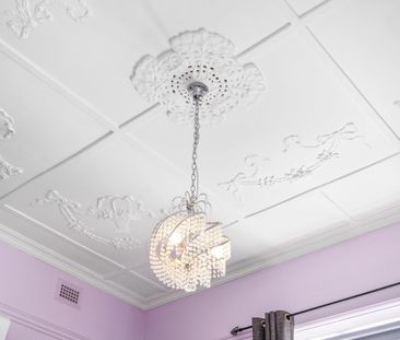 STUNNING CHARACTER HOME - Photo 6