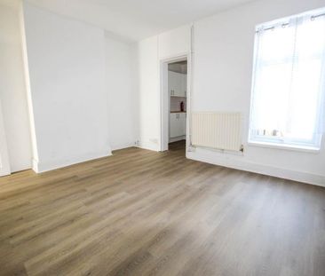 4 bedroom house to rent - Photo 1