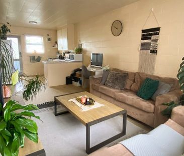 1BR Upstairs Unit in Claudelands - Photo 3