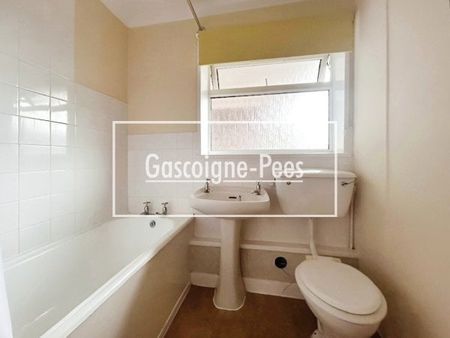 Tadley, RG26 - Photo 5