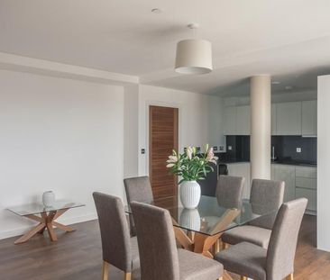 Royal View, Bath, Somerset, BA2 - Photo 3