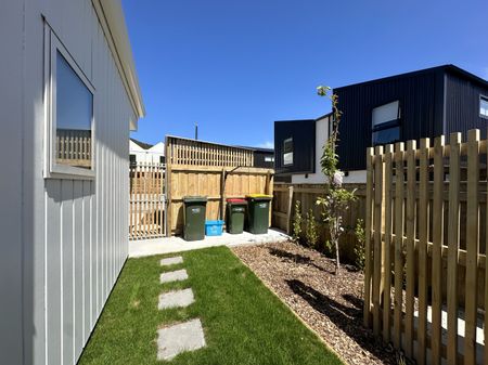 Newly built 3-Bedroom Townhouse in Naenae - Photo 3