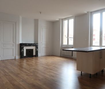 Location Appartement 2 pièces 62m² ST ETIENNE 42000 - Photo 4