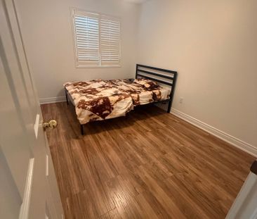 For Lease - 22 Ripley Crescent, Brampton, Ontario - Photo 4