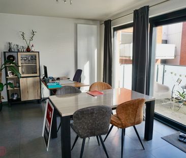 Mooi recent appartement met 2 slaapkamers, staanplaats en kelder op... - Foto 4