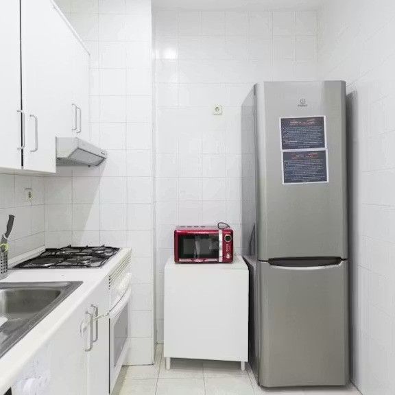 Calle de Bravo Murillo, Madrid, Community of Madrid 28015 - Photo 1