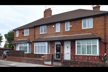 2 Bed Terraced House, Brown Street, M6 - Photo 4