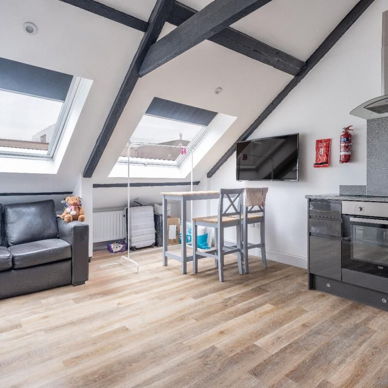 2 bedroom apartment to rent - Photo 1