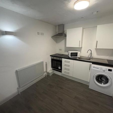 1 bedroom flat to rent - Photo 3