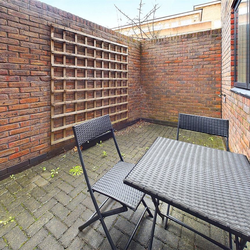 Callington Mews, Twickenham - 1 bedroomProperty for lettings - Chasebuchanan - Photo 1