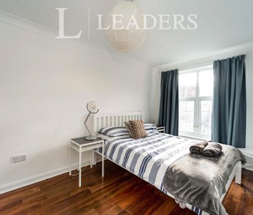 3 bedroom house to rent King Street, Southsea, PO5 - Photo 6