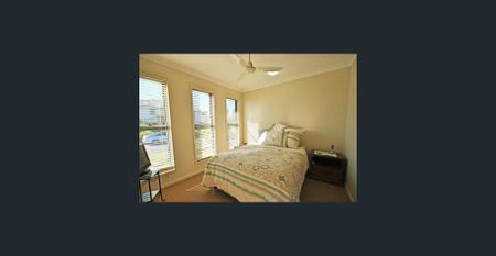 Spacious 3-bedroom duplex in Little Mountain - Photo 4