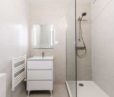 Location Appartement 1 pièce 21m² BORDEAUX 33000 - Photo 2