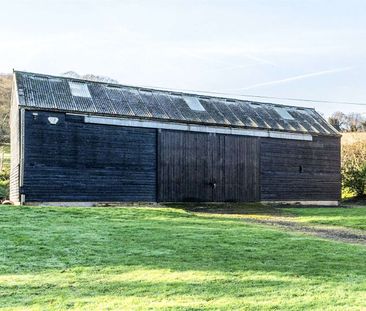 A country home of charm and character with barn and grounds. - Photo 2