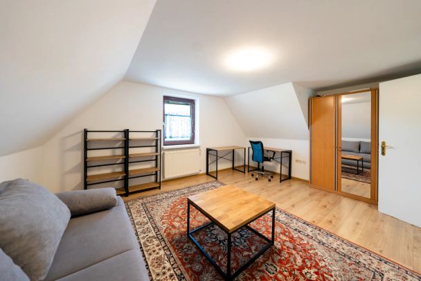 Mariatrost: Möblierte Wohnung mit Balkon und Parkplatz in ruhiger Lage - Photo 1