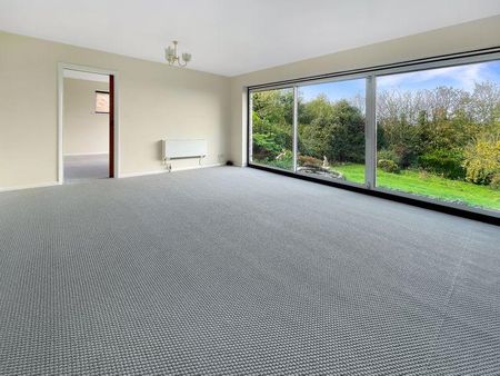 3 bedroom detached bungalow to rent - Photo 4