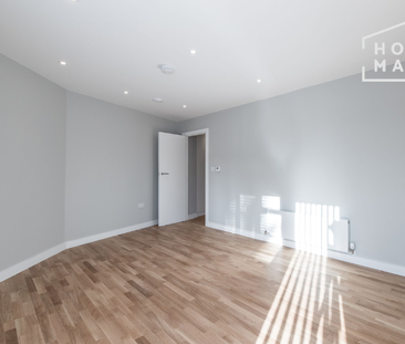 4 bedroom flat to rent - Photo 1