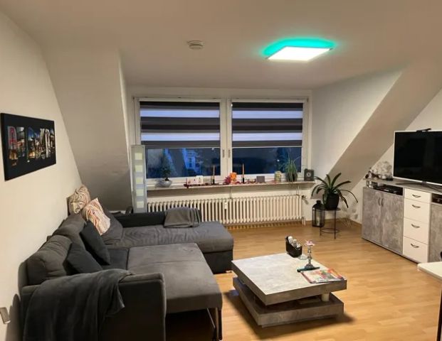 Gemütliche 2 Zimmer DG-Wohnung in schöner Lage von Friemersheim - Photo 1