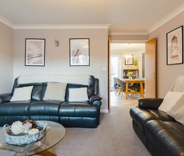 3 bedroom terraced house to rent - Photo 1
