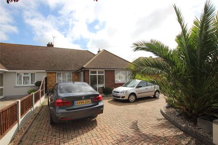 Waterford Road, Shoeburyness, Southend-on-Sea, Essex, SS3 9HH - Photo 5