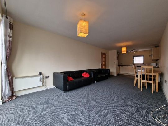 1 bedroom ground floor flat to rent - Photo 1