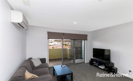 Spacious Open Plan Living - Photo 4