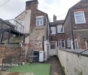 2 bedroom terraced house to rent - Photo 6
