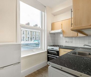 One bedroom apartment in the heart of Dalston. - Photo 4