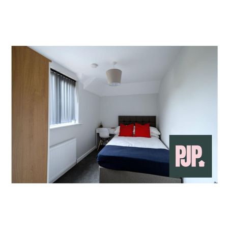 1 bedroom in a house share to rent - Photo 3