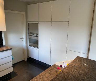 EENGEZINSWONING - Photo 1