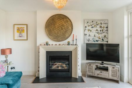 The Island, KT7, London - Photo 2