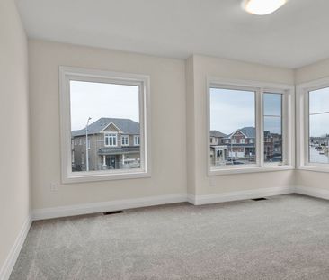 For Lease - 134 Jonkman Boulevard, Bradford West Gwillimbury, Ontario - Photo 4
