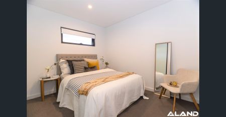 Elegant & Modern Two Bedroom Apartment in Central Liverpool - Photo 2