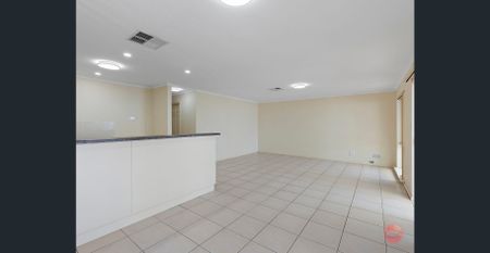 A GREAT LOCATION, SPACIOUS & LOW MAINTENANCE - Photo 3