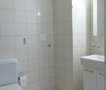 2.5-Zimmerwohnung mit Gartensitzplatz an der Breitgartenstrasse 16 ... - Photo 3