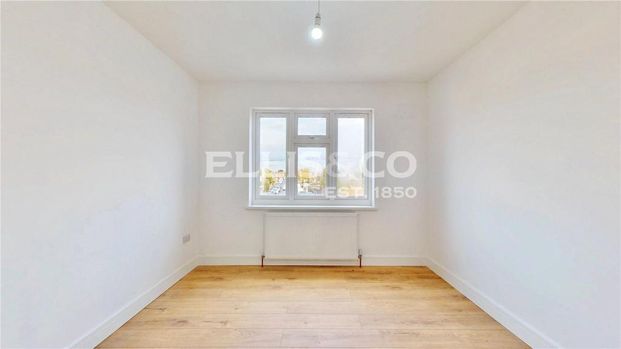 4 bedroom terraced house to rent - Photo 1